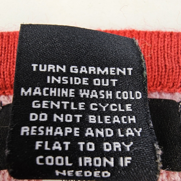 Sweet Society Embriodered Strawberry Woven Knit Sweater Tank Top Size M - Picture 4 of 11